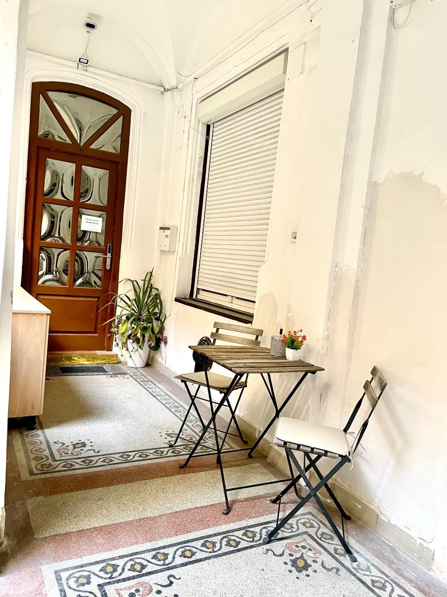 Small Cosy Apartment Near The Famous Westend City Center Budapest Eksteriør bilde