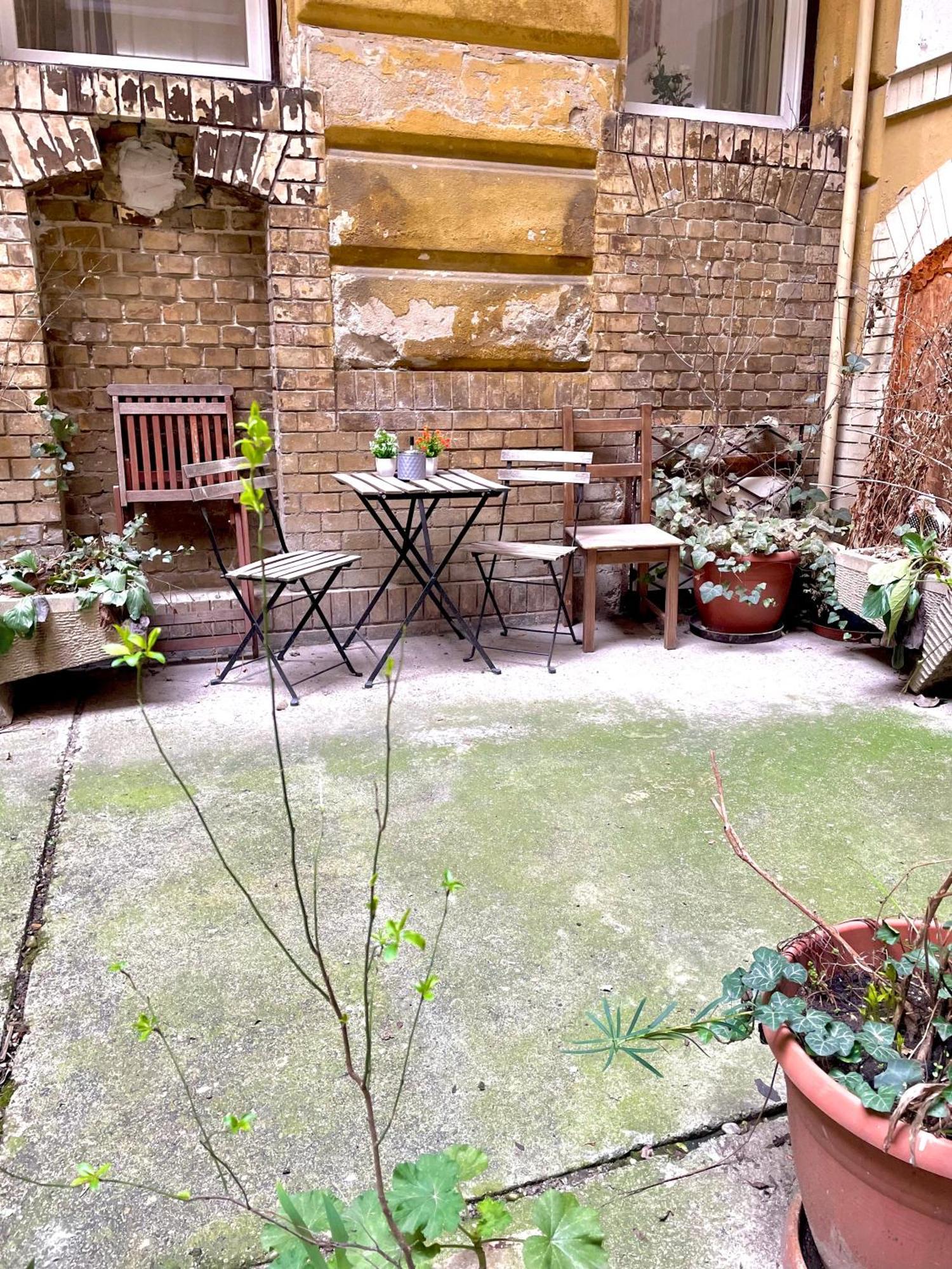 Small Cosy Apartment Near The Famous Westend City Center Budapest Eksteriør bilde