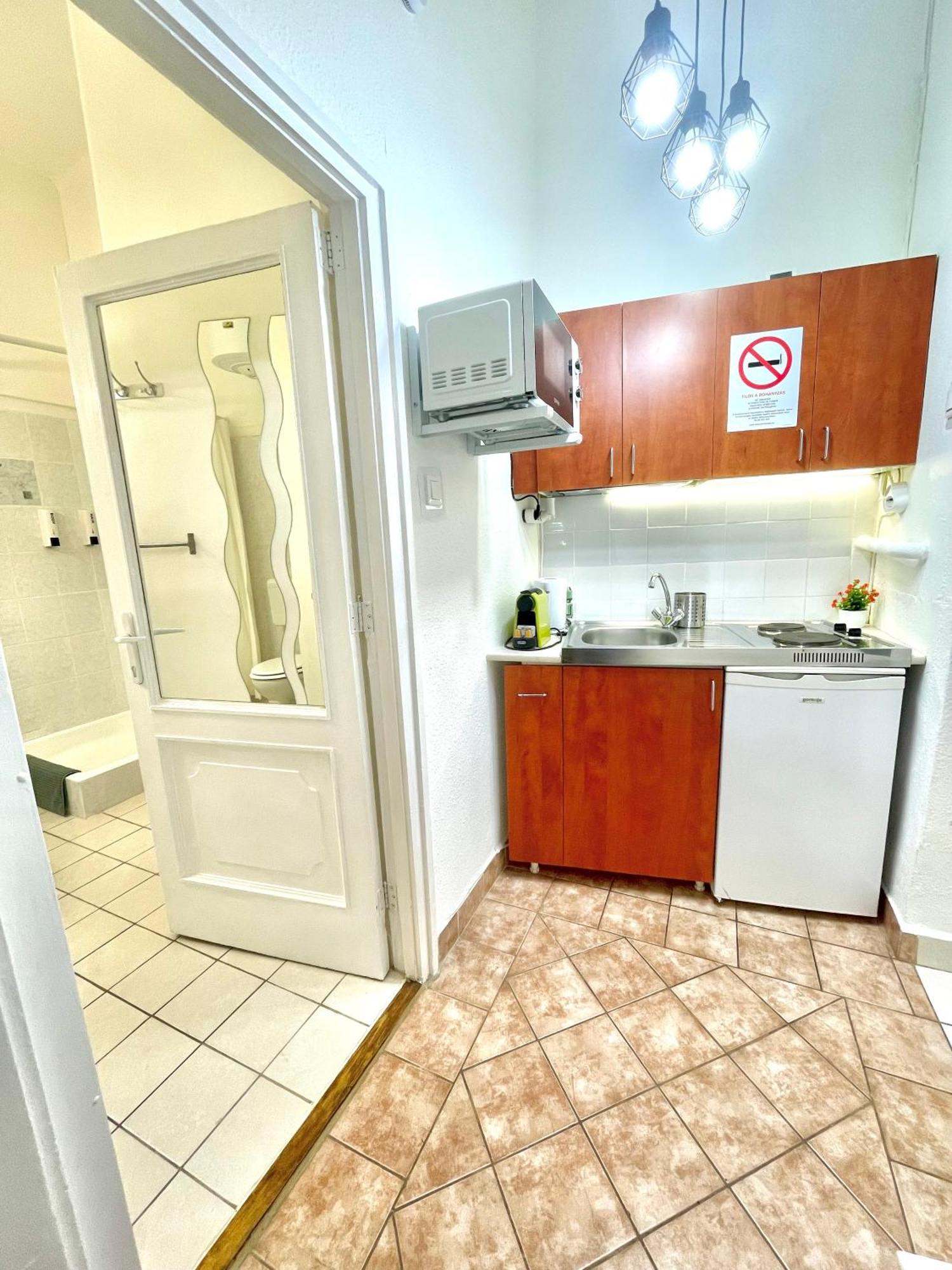 Small Cosy Apartment Near The Famous Westend City Center Budapest Eksteriør bilde