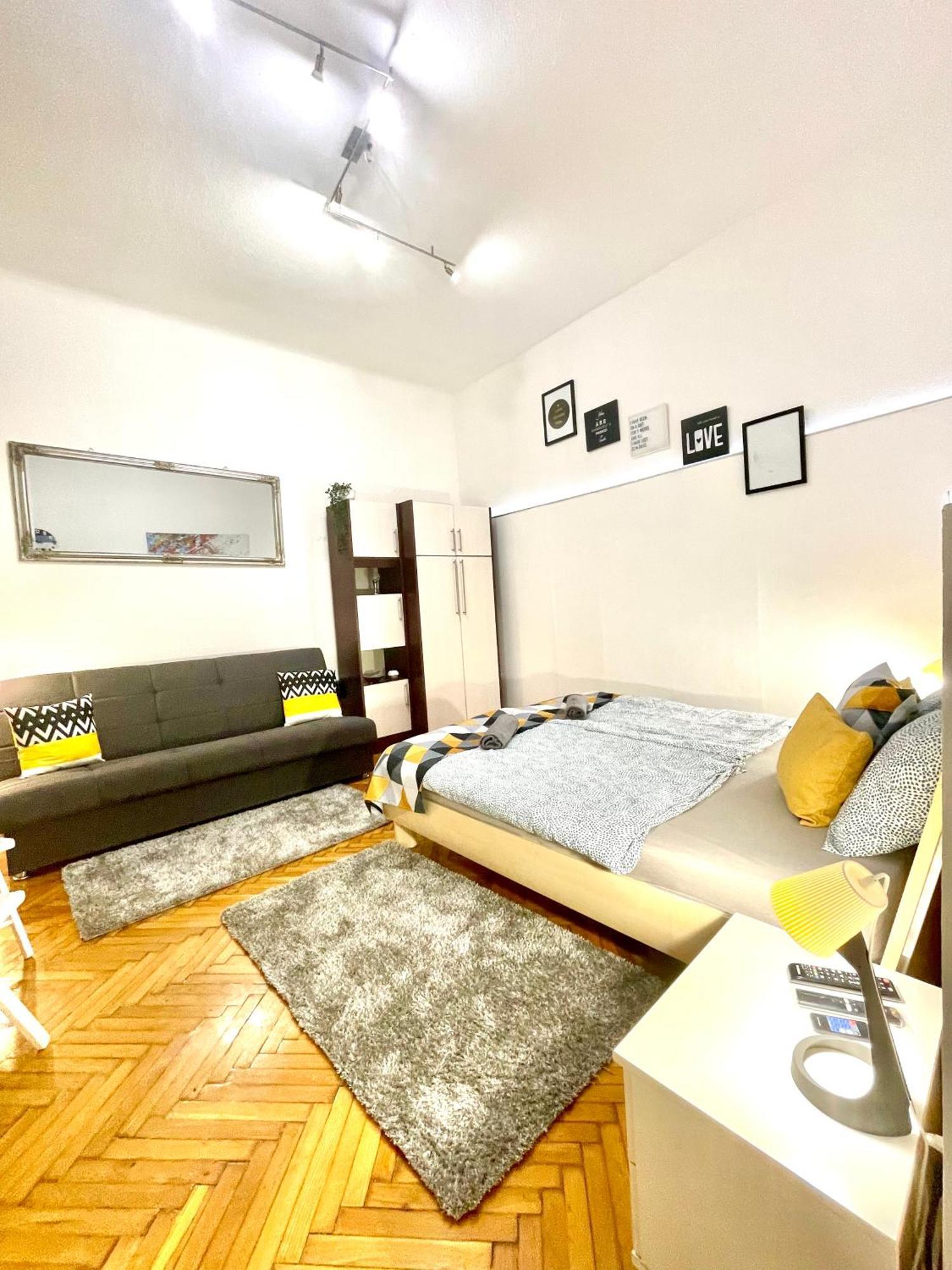 Small Cosy Apartment Near The Famous Westend City Center Budapest Eksteriør bilde