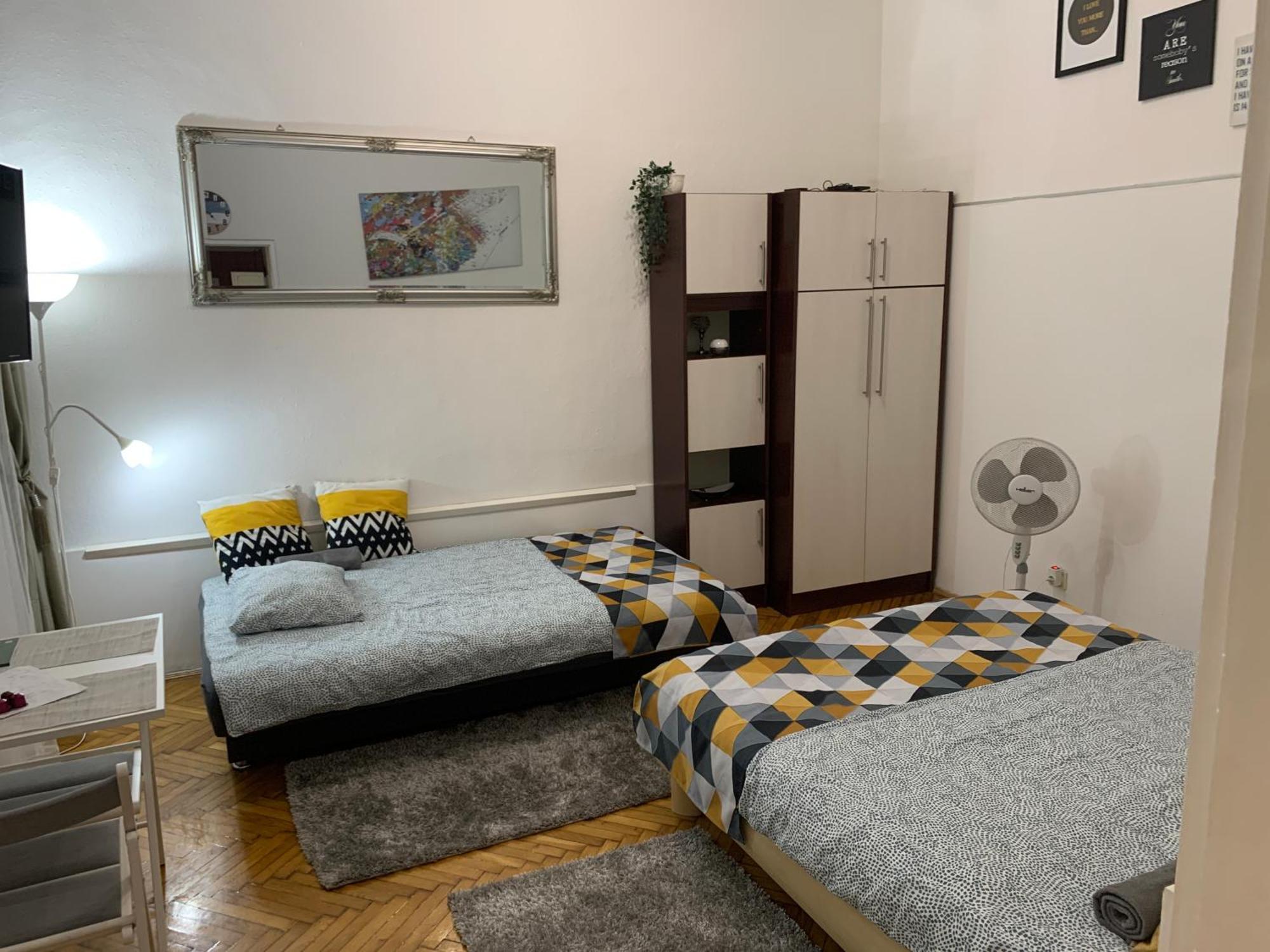 Small Cosy Apartment Near The Famous Westend City Center Budapest Eksteriør bilde